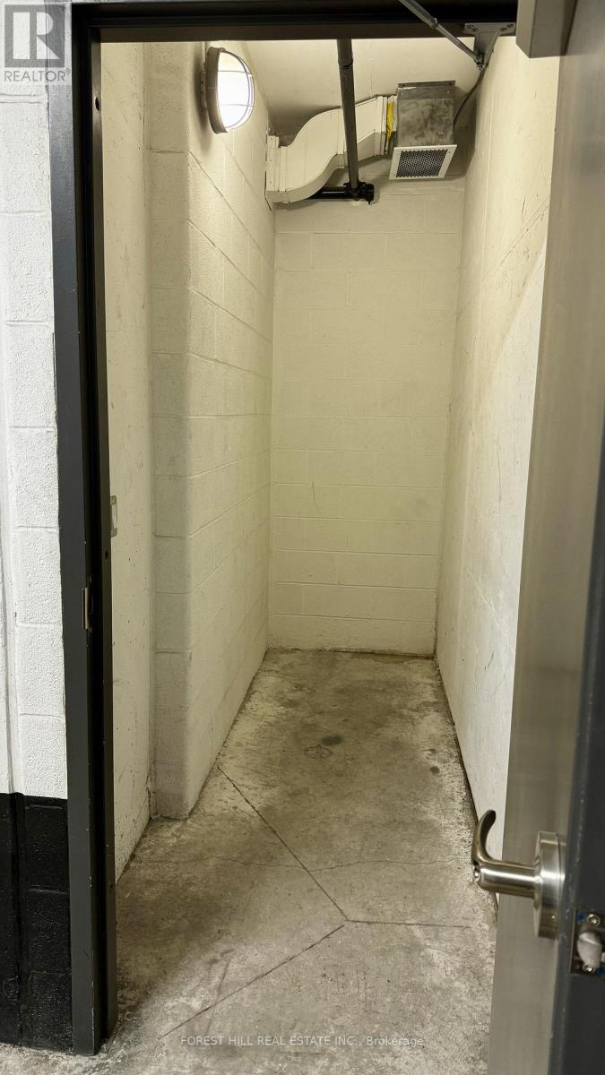 1422 - 160 Flemington Road, Toronto, Ontario  M6A 0A9 - Photo 6 - W12759846