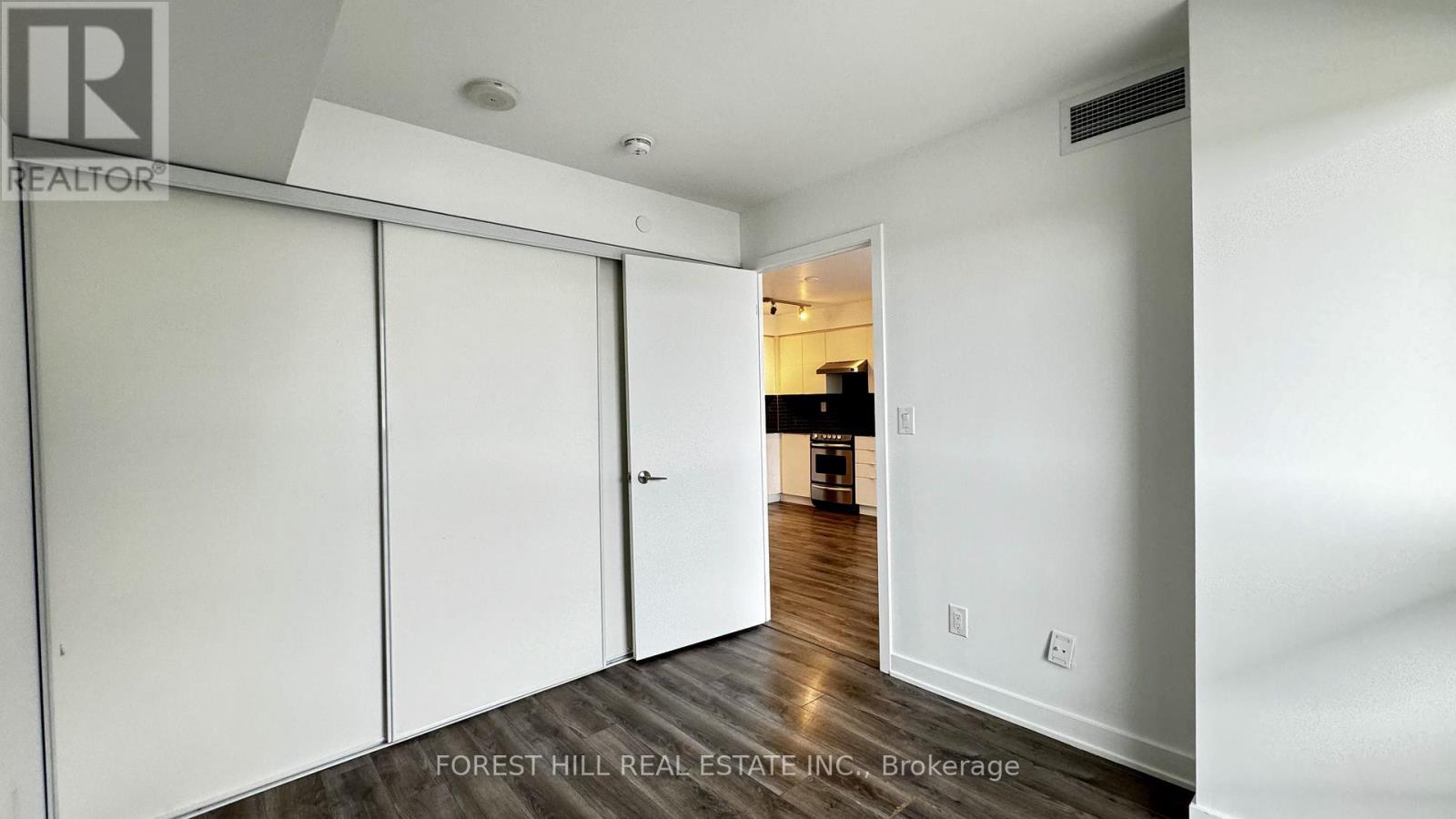 1422 - 160 Flemington Road, Toronto, Ontario  M6A 0A9 - Photo 9 - W12759846