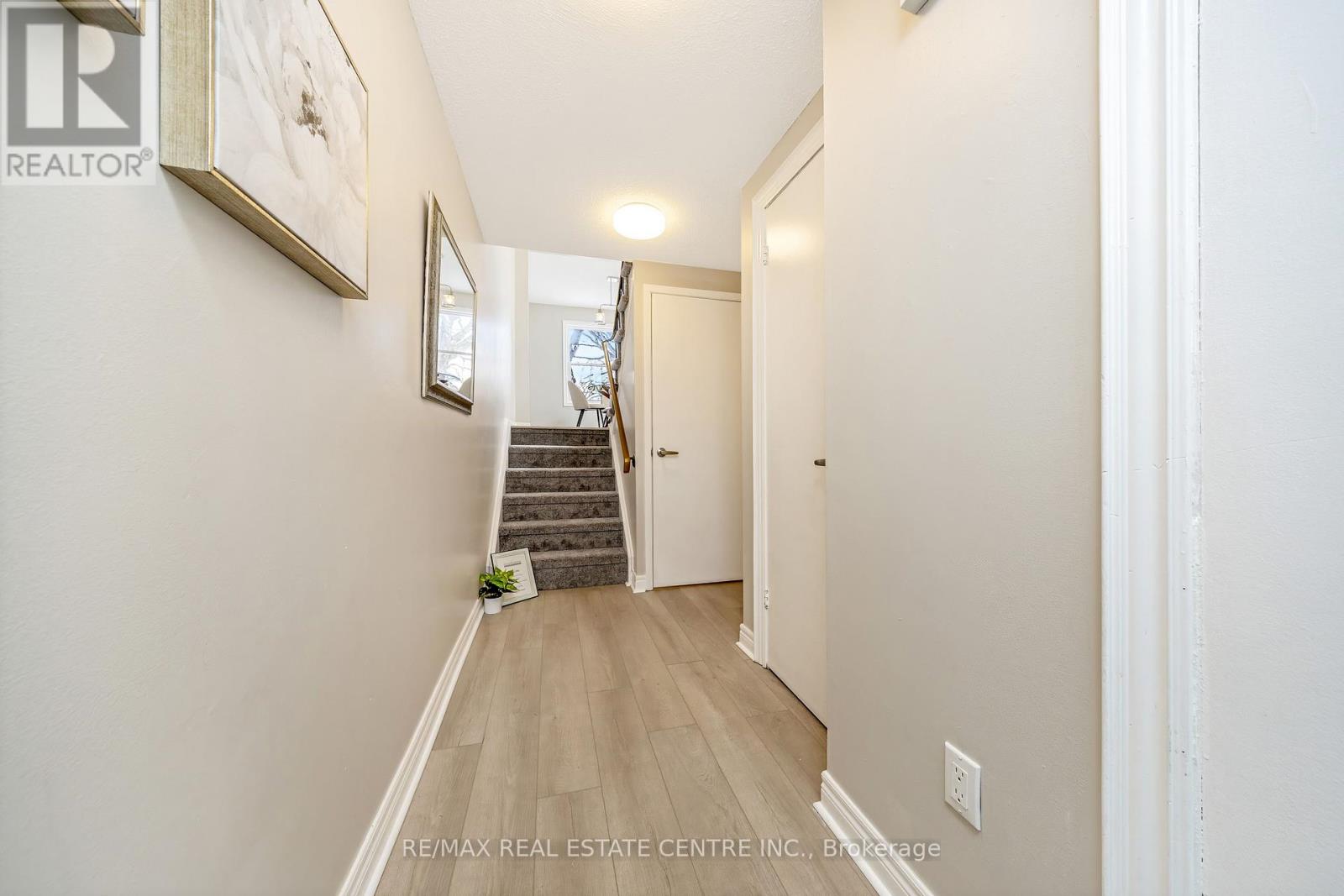 51 - 235 Bronte Street S, Milton, Ontario  L9T 3V8 - Photo 4 - W12759856
