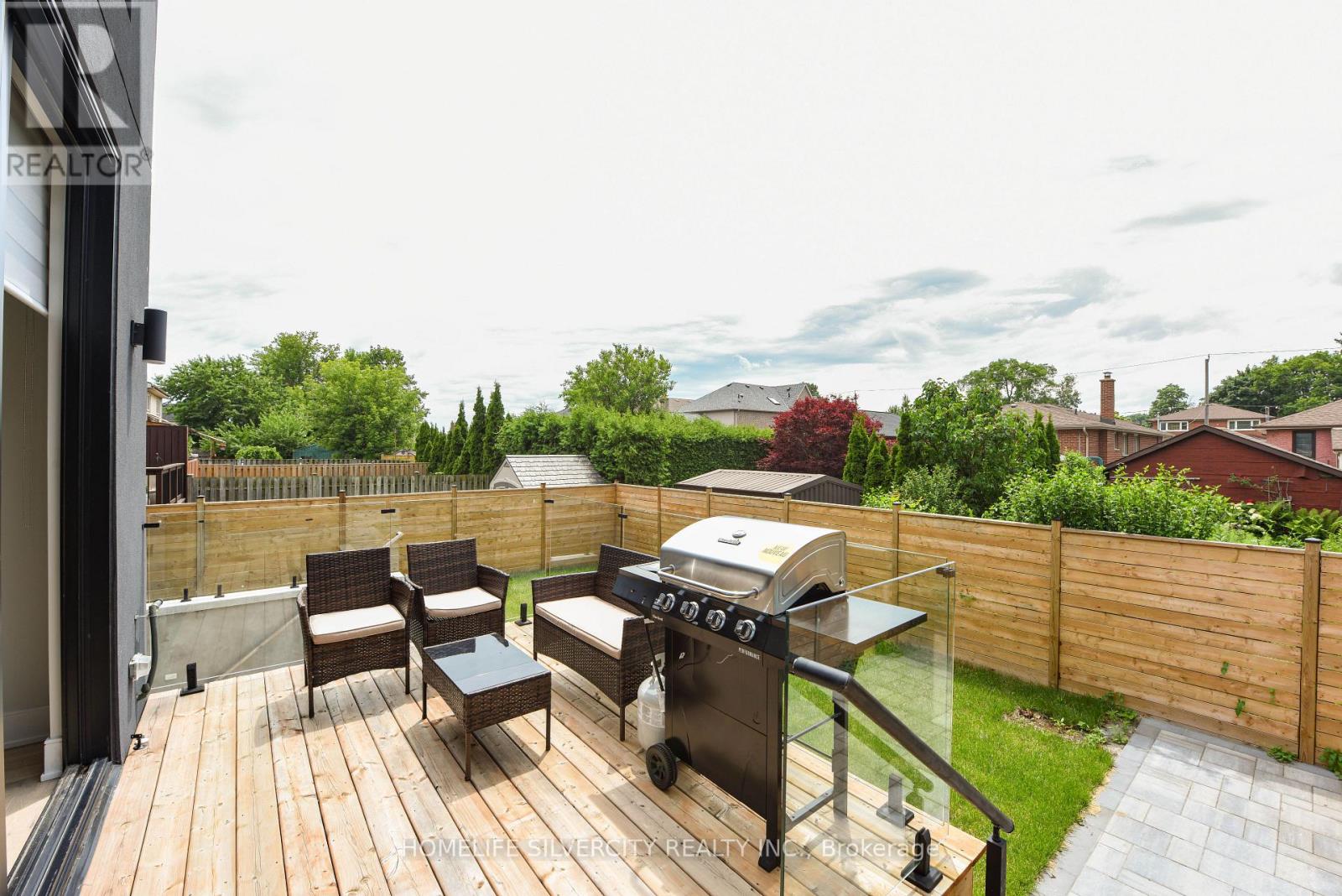 Upper - 200 Gamma Street, Toronto, Ontario  M8W 4G5 - Photo 28 - W12759870