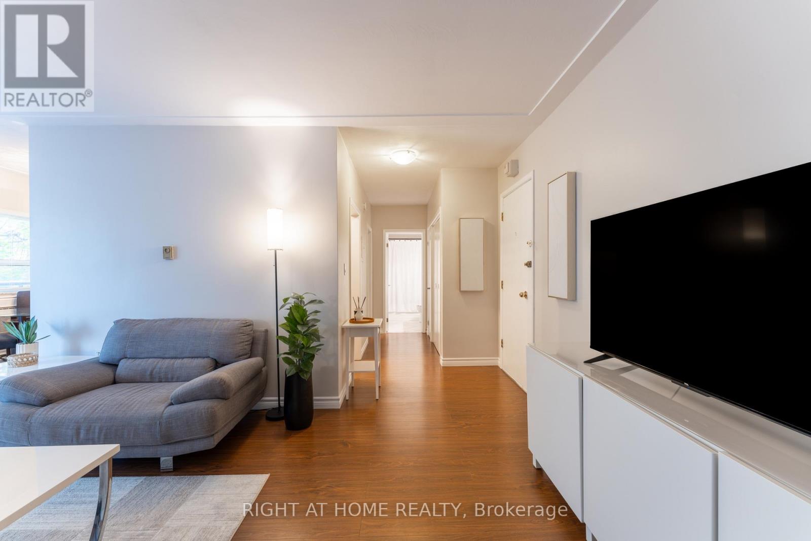 211 - 11 Woodman Drive S, Hamilton, Ontario  L8K 4E3 - Photo 8 - X12759880