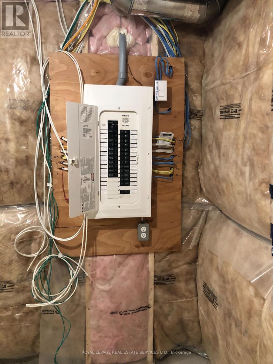 11 Mountain Heights Place S, Hamilton, Ontario  L8P 4E8 - Photo 16 - X12759884