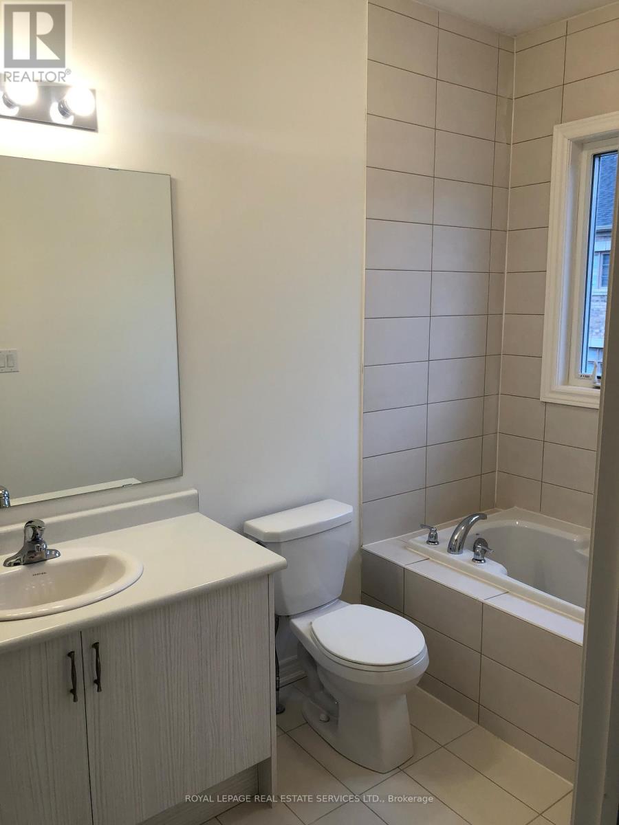 11 Mountain Heights Place S, Hamilton, Ontario  L8P 4E8 - Photo 8 - X12759884