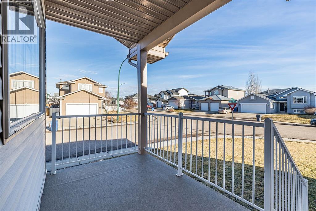 24 Vista Road Se, Medicine Hat, Alberta  T1B 4S9 - Photo 4 - A2279209