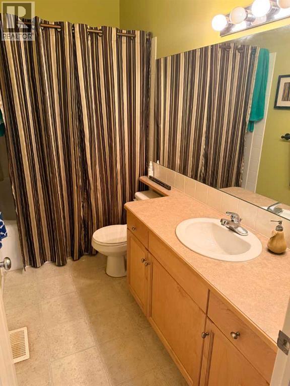 61 Everwoods Close Sw, Calgary, Alberta  T2Y 5A6 - Photo 10 - A2271516