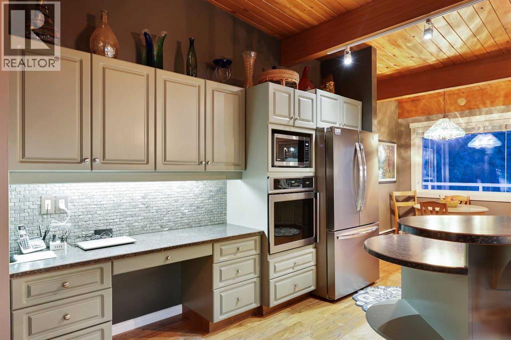 71 Artist View Pointe, Rural Rocky View County, Alberta  T3Z 3N3 - Photo 13 - A2283389