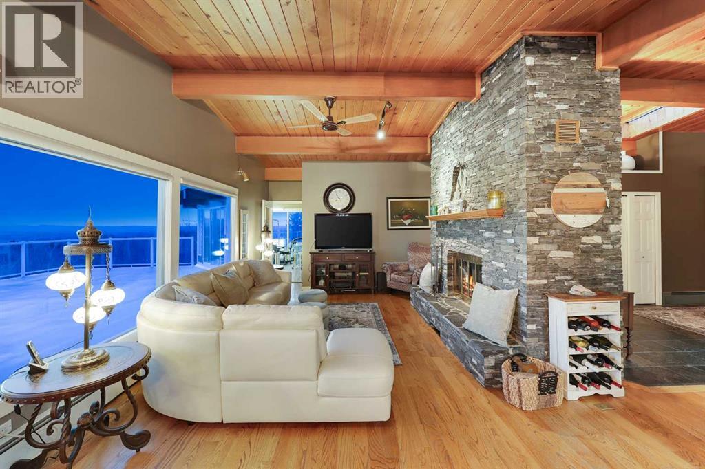 71 Artist View Pointe, Rural Rocky View County, Alberta  T3Z 3N3 - Photo 7 - A2283389