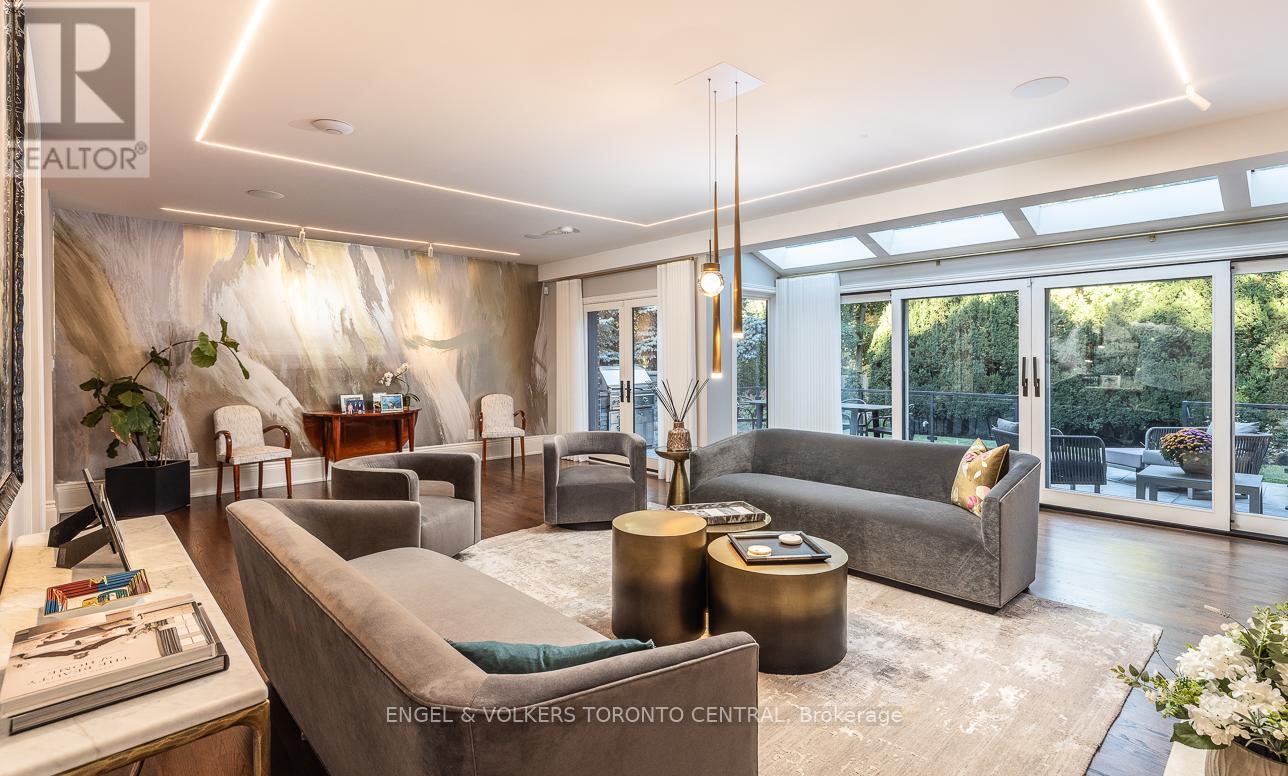 1 Bryce Avenue, Toronto, Ontario  M4V 2B3 - Photo 15 - C12737330