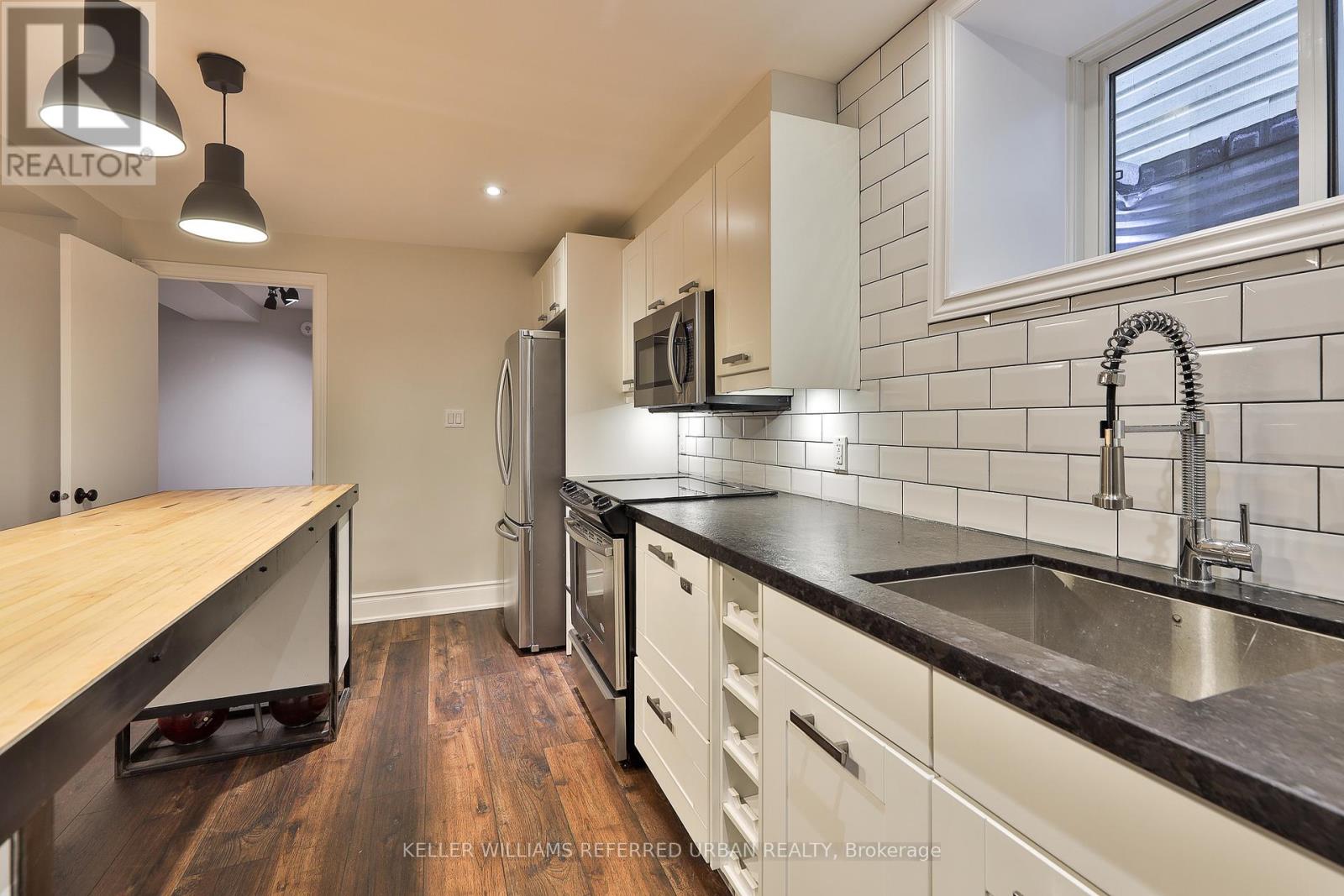 Unit A - 234 Seaton Street, Toronto, Ontario  M5A 2T4 - Photo 5 - C12759302