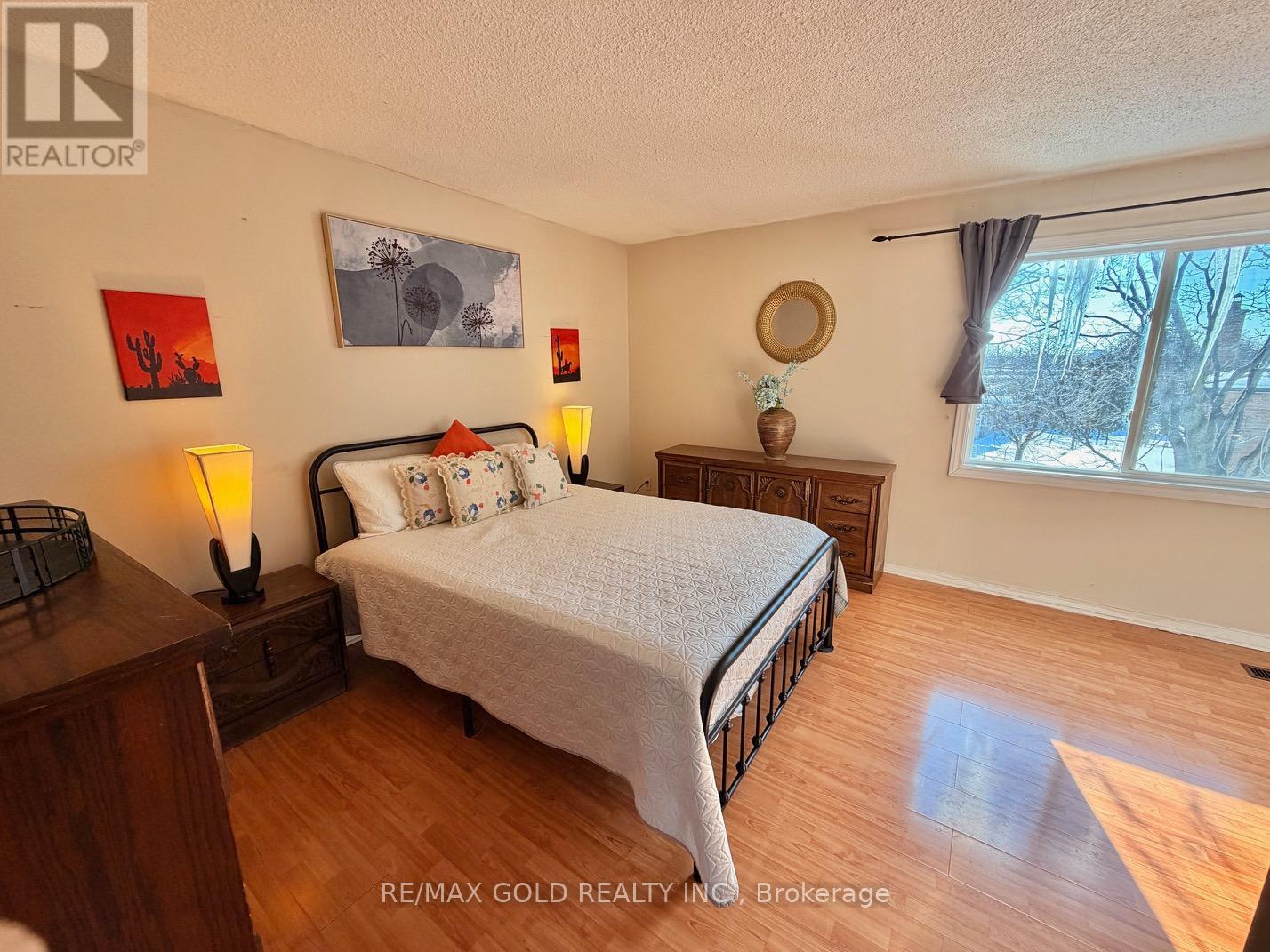 26 - 7707 Darcel Avenue, Mississauga, Ontario  L4T 3W9 - Photo 16 - W12759888