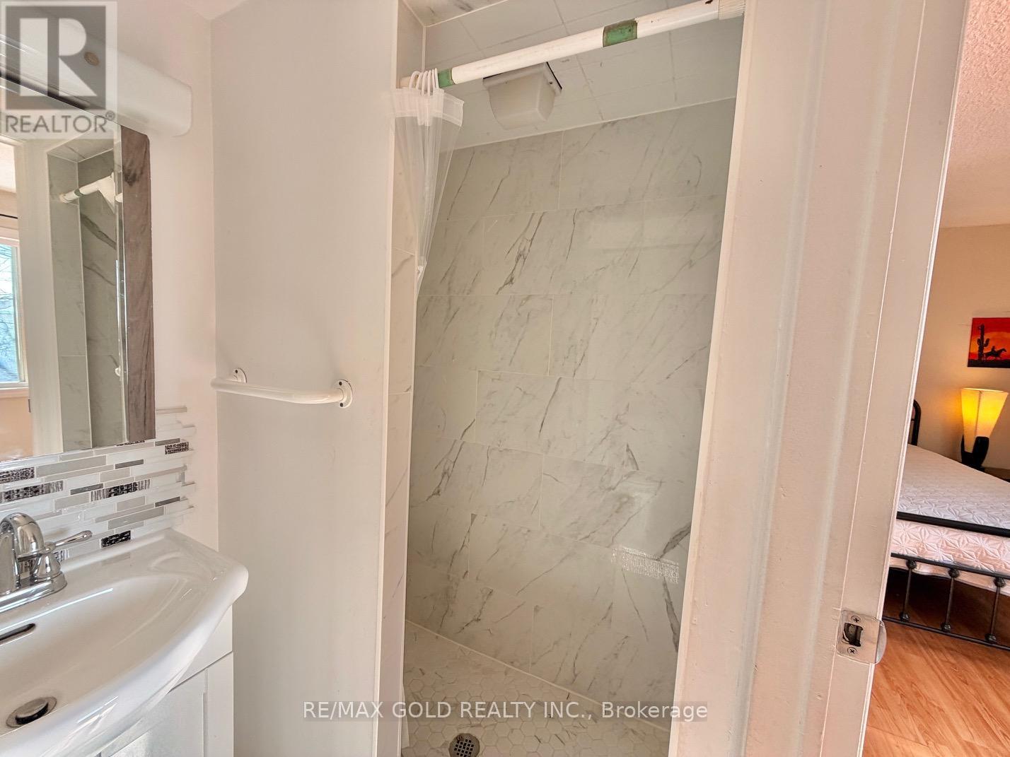 26 - 7707 Darcel Avenue, Mississauga, Ontario  L4T 3W9 - Photo 21 - W12759888