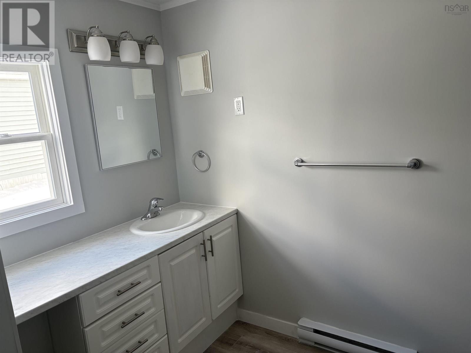 14 Florence Avenue, Dartmouth, Nova Scotia  B2W 2A5 - Photo 8 - 202602042