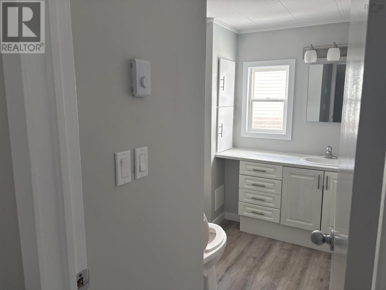 14 Florence Avenue, Dartmouth, Nova Scotia  B2W 2A5 - Photo 6 - 202602042