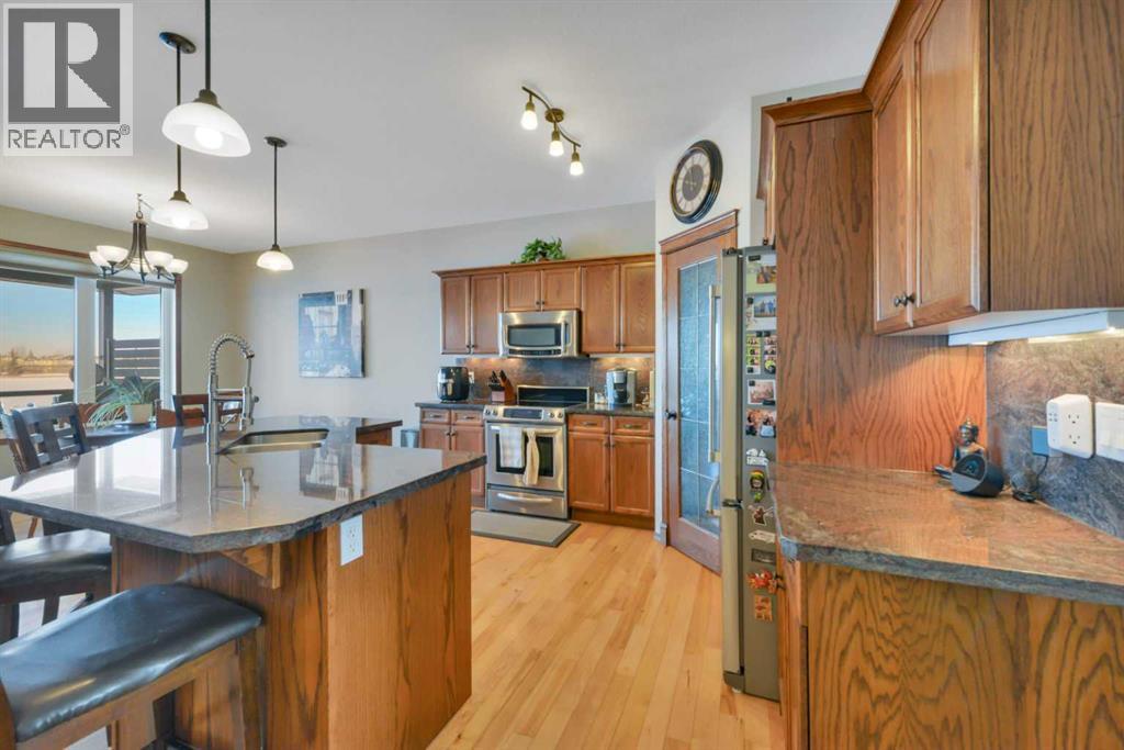 132 Illingworth Close, Red Deer, Alberta  T4R 0B1 - Photo 11 - A2282570