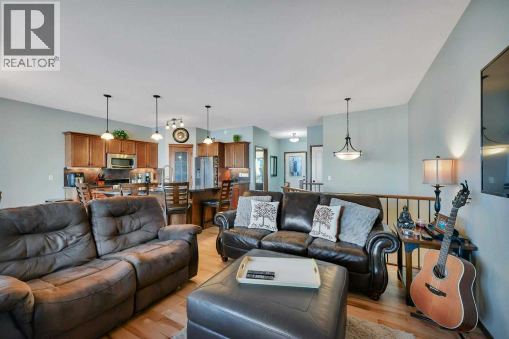 132 Illingworth Close, Red Deer, Alberta  T4R 0B1 - Photo 7 - A2282570