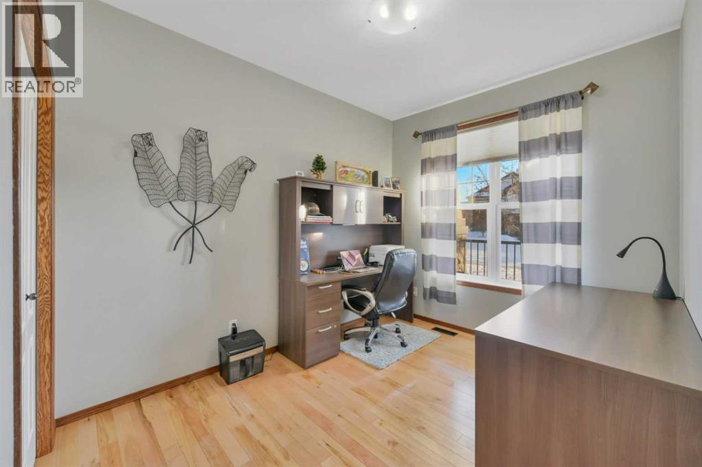 132 Illingworth Close, Red Deer, Alberta  T4R 0B1 - Photo 13 - A2282570