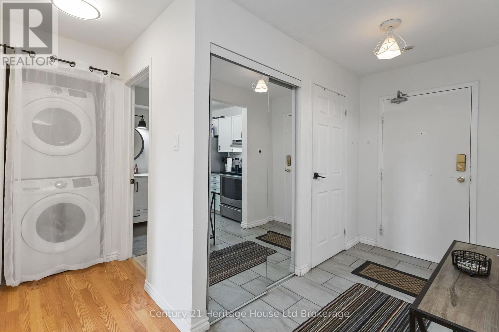 217 - 737 Deveron Crescent, London South, Ontario  N5Z 4X9 - Photo 5 - X12755266