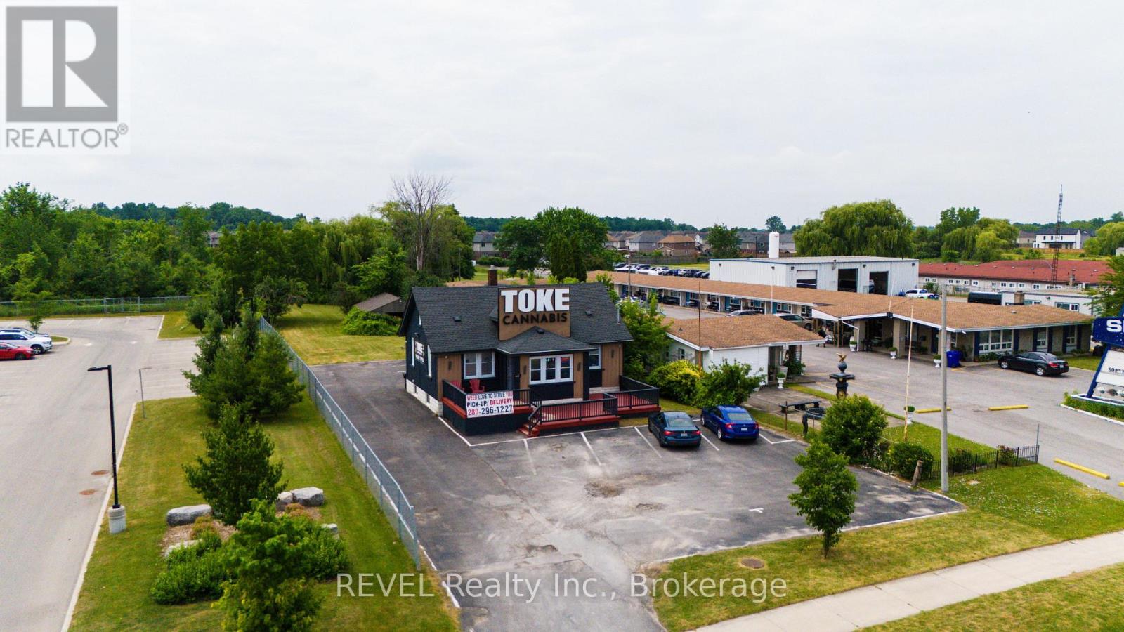 8568 LUNDYS LANE, Niagara Falls, Ontario