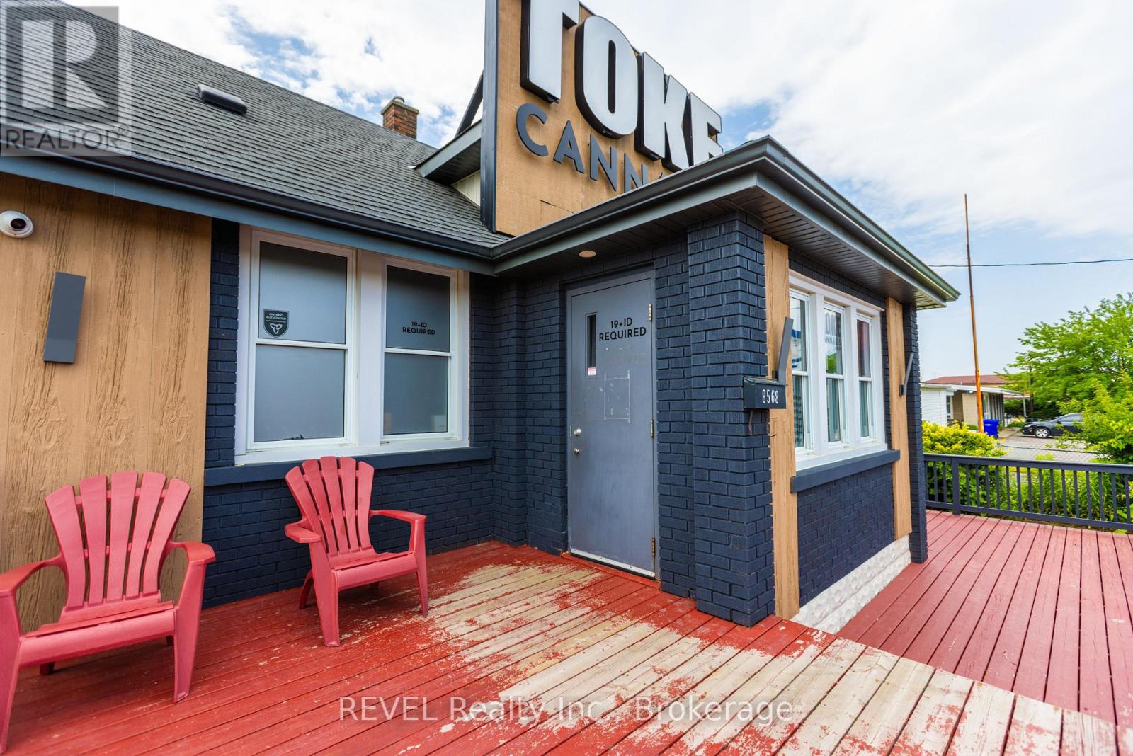 8568 Lundys Lane, Niagara Falls, Ontario  L2H 1H4 - Photo 7 - X12759954