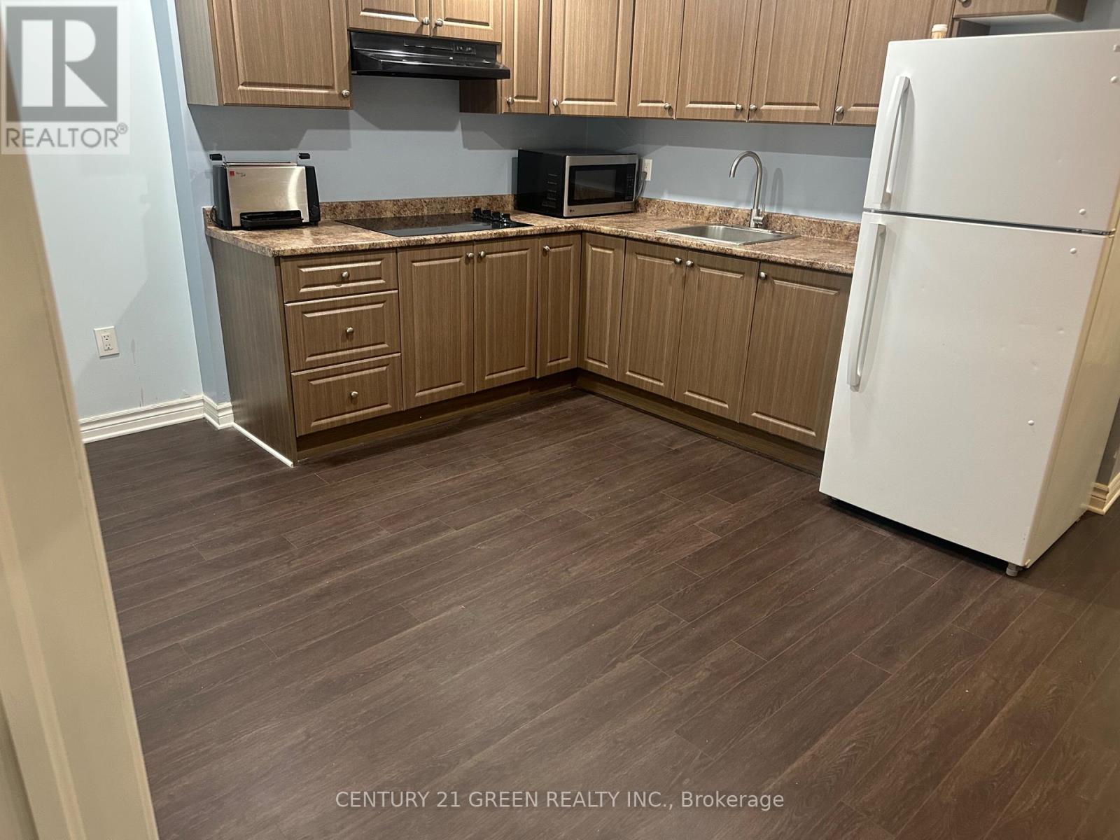 Basement - 912 Paupst Place, Milton, Ontario  L9T 7K3 - Photo 4 - W12720350