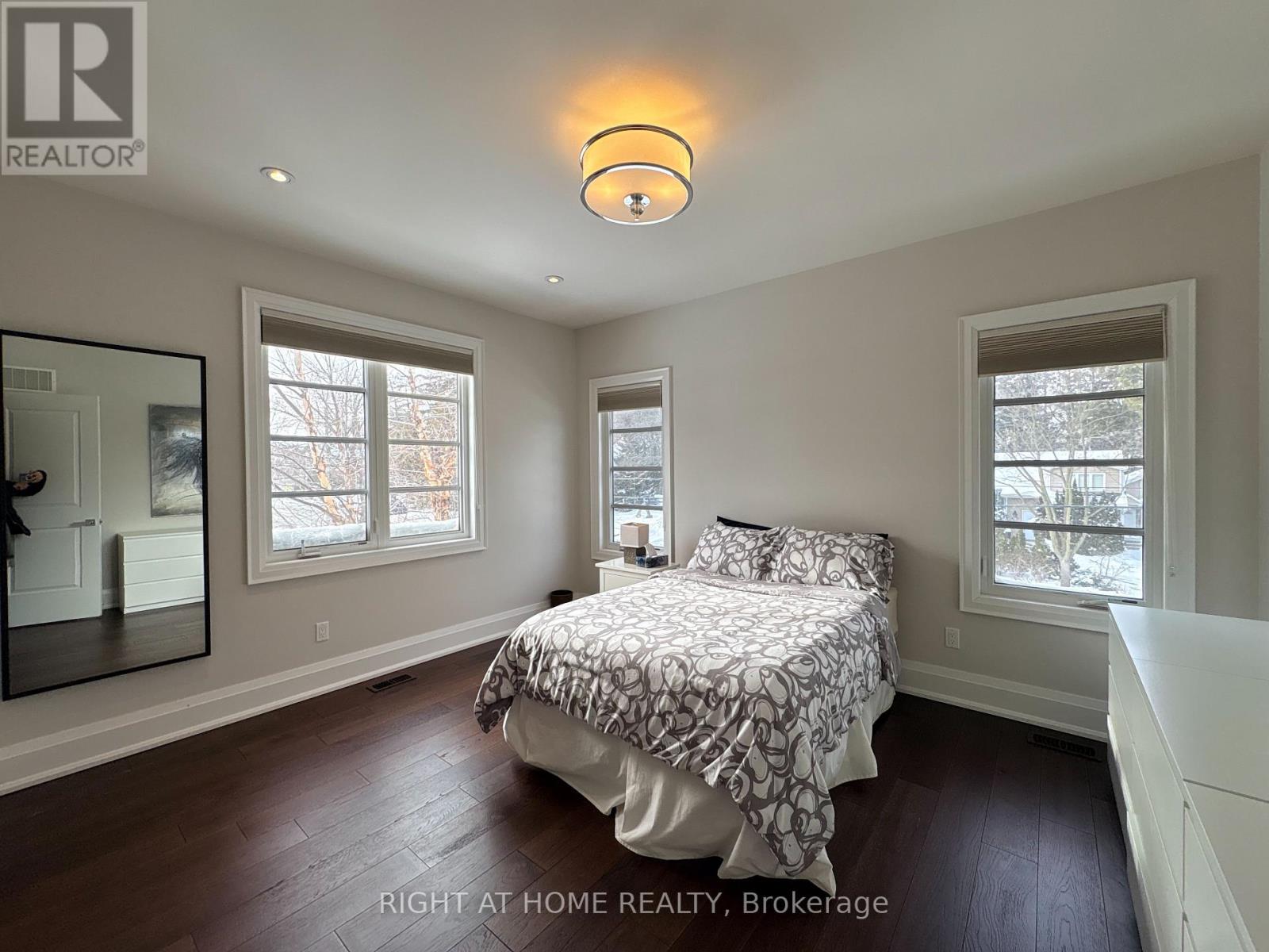 1 - 456 Lakeshore Road W, Oakville, Ontario  L6K 1S4 - Photo 26 - W12759820