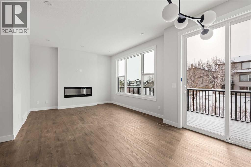 219 Silver Spruce Grove Sw, Calgary, Alberta  T2X 5M2 - Photo 13 - A2283857