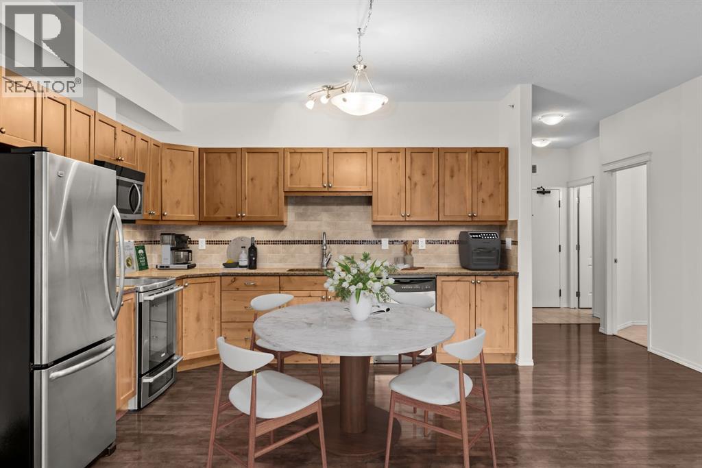 409, 300 Palliser Lane, Canmore, Alberta  T1W 0H5 - Photo 10 - A2278060