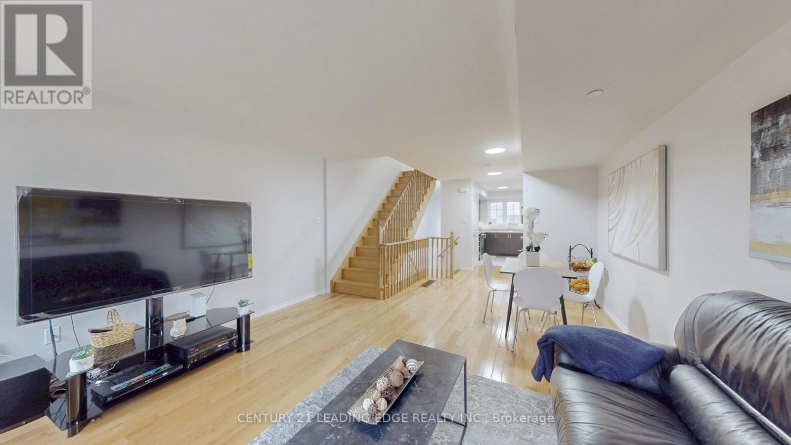 257 - 33 Foal Path, Oshawa, Ontario  L1L 0L2 - Photo 4 - E12759898