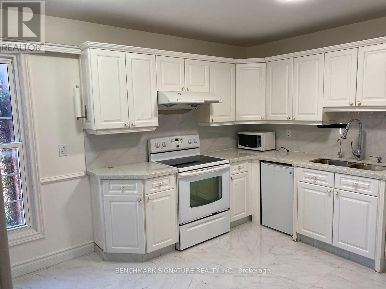 43 James Park Square, Toronto, Ontario  M1V 2E7 - Photo 3 - E12759962