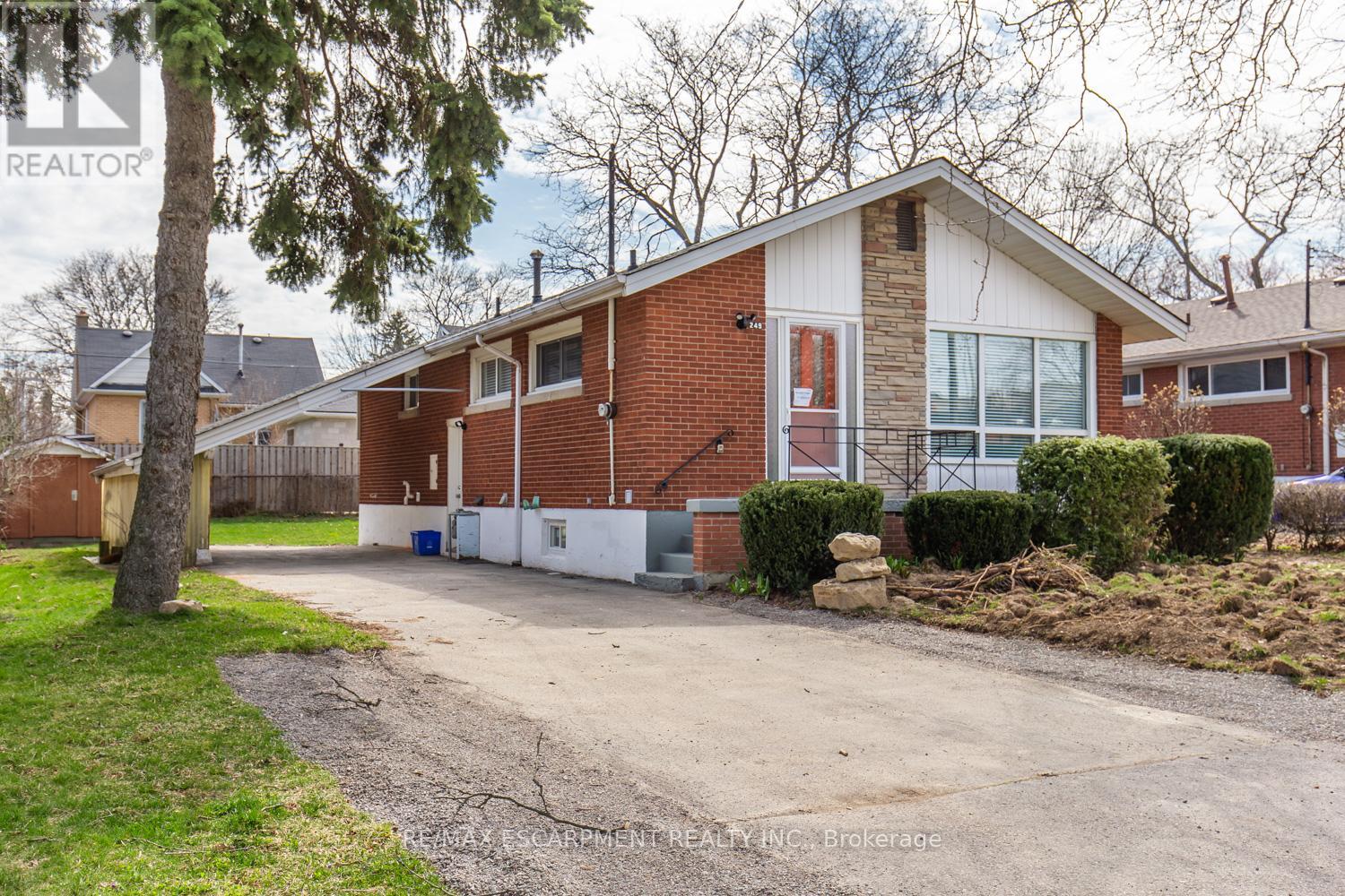1 - 249 West 33rd Street, Hamilton, Ontario  L9C 5J7 - Photo 2 - X12759830