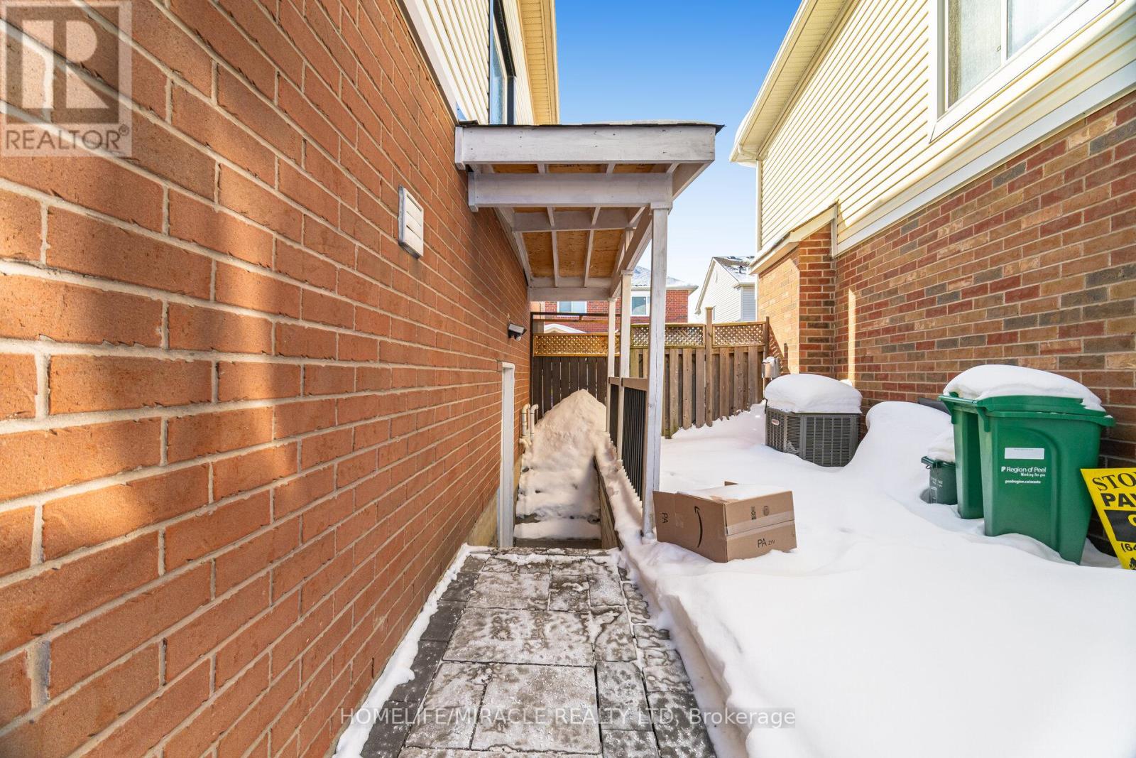 14 Virtues Avenue, Brampton, Ontario  L7A 2R8 - Photo 38 - W12759910