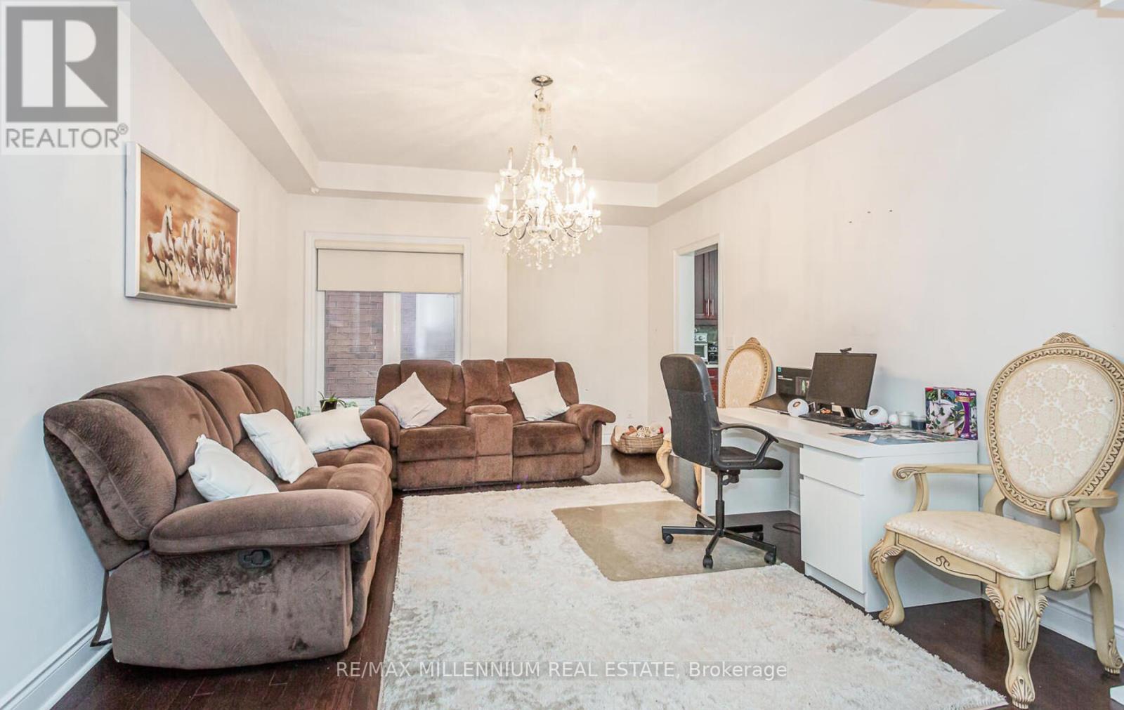 3 Lavallee Crescent, Brampton, Ontario  L6X 3A1 - Photo 10 - W12759914