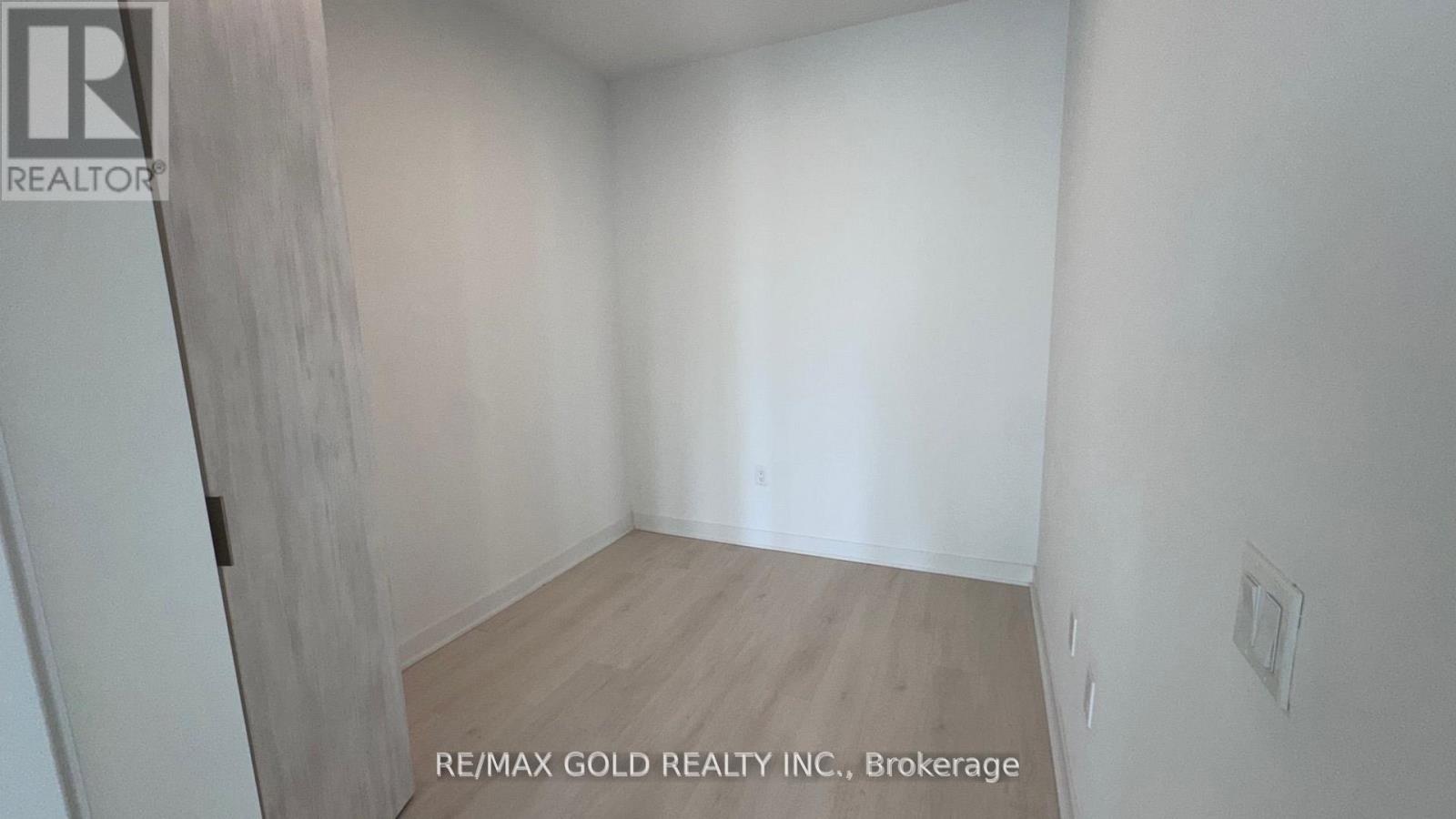 4506 - 3900 Confederation Parkway, Mississauga, Ontario  L5B 0M3 - Photo 12 - W12759916