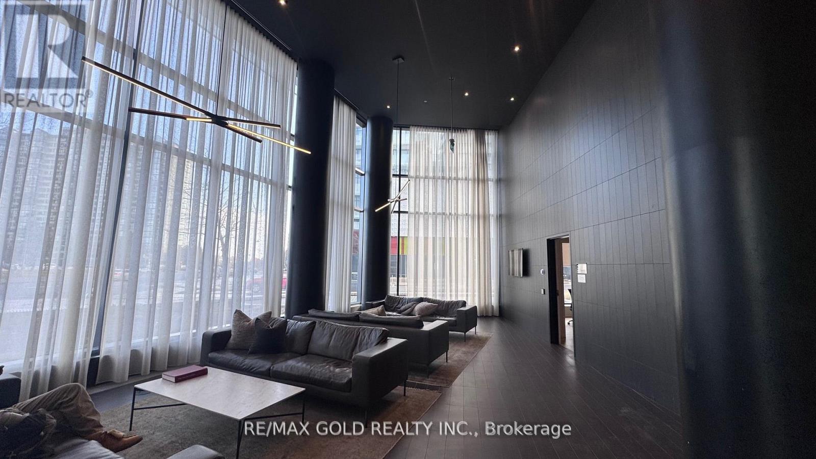 4506 - 3900 Confederation Parkway, Mississauga, Ontario  L5B 0M3 - Photo 5 - W12759916