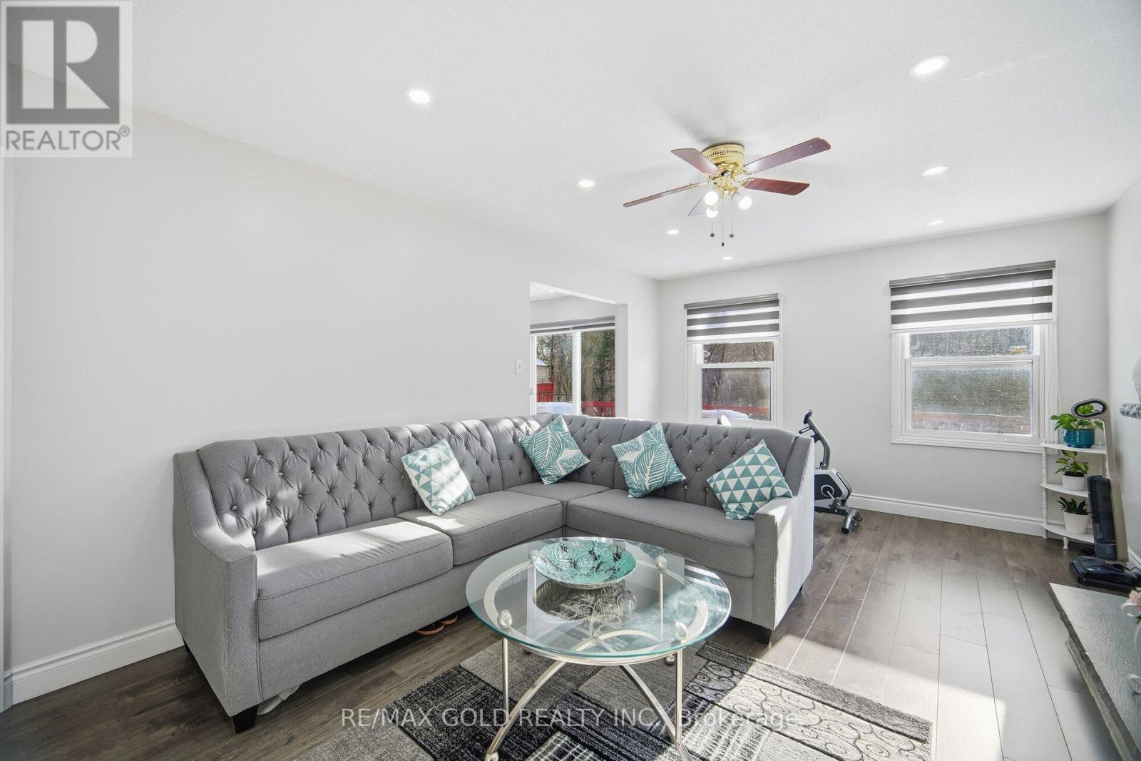 6 New London Court, Brampton, Ontario  L6Y 4E4 - Photo 16 - W12759922