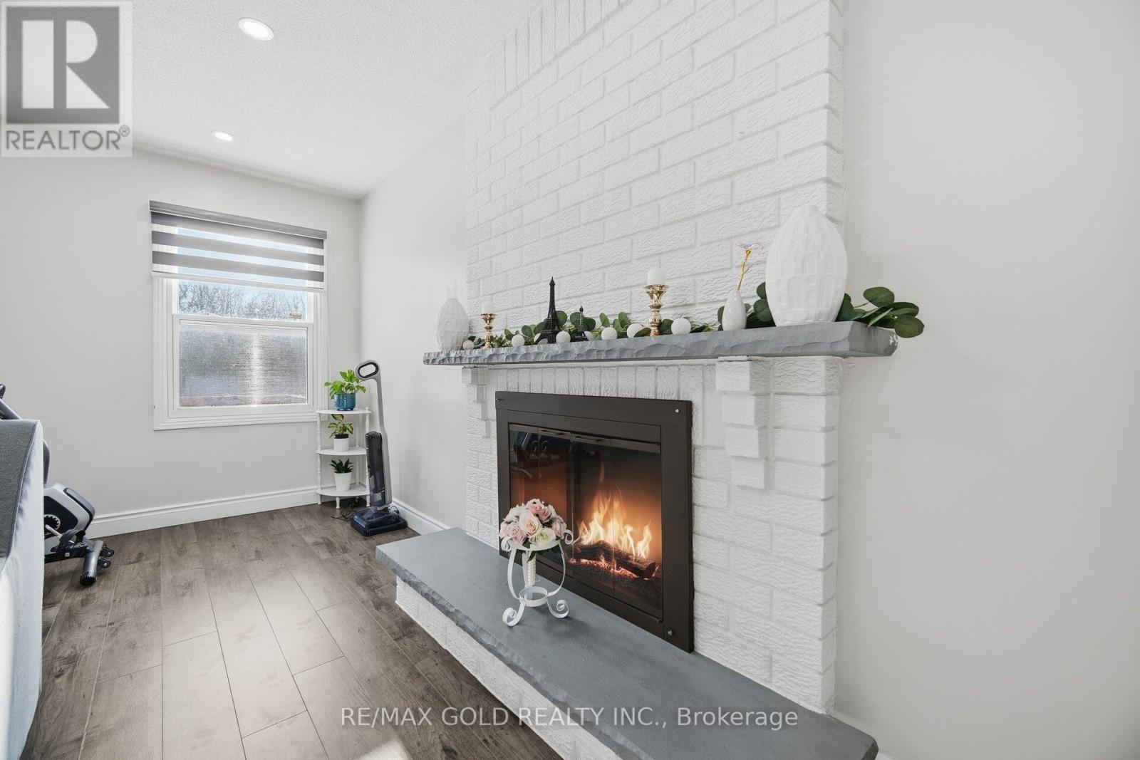 6 New London Court, Brampton, Ontario  L6Y 4E4 - Photo 18 - W12759922