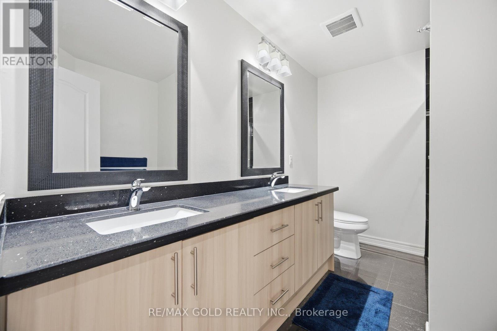 6 New London Court, Brampton, Ontario  L6Y 4E4 - Photo 34 - W12759922