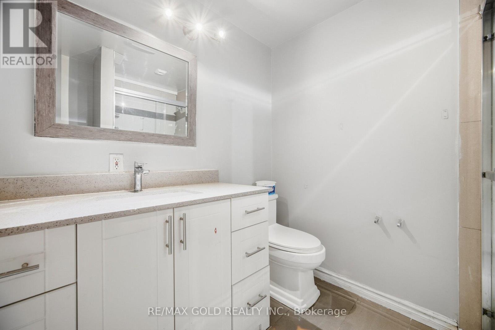 6 New London Court, Brampton, Ontario  L6Y 4E4 - Photo 46 - W12759922