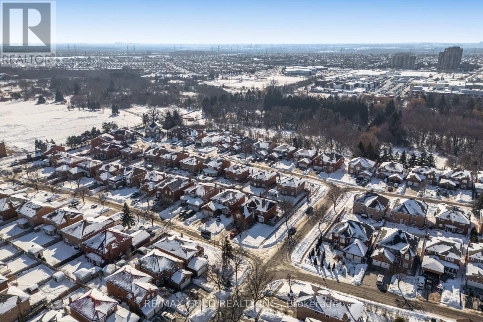 6 New London Court, Brampton, Ontario  L6Y 4E4 - Photo 50 - W12759922