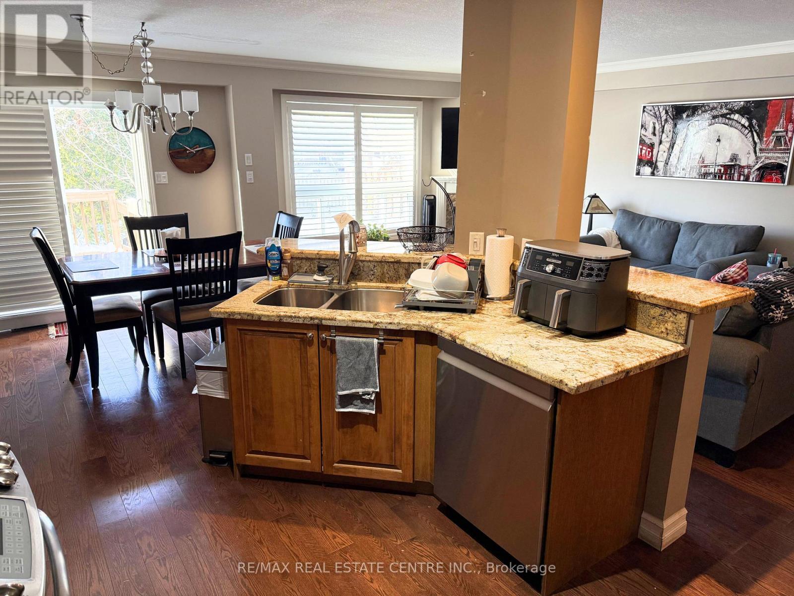 10 - 130 Robert Street, Milton, Ontario  L9T 6E3 - Photo 12 - W12759928