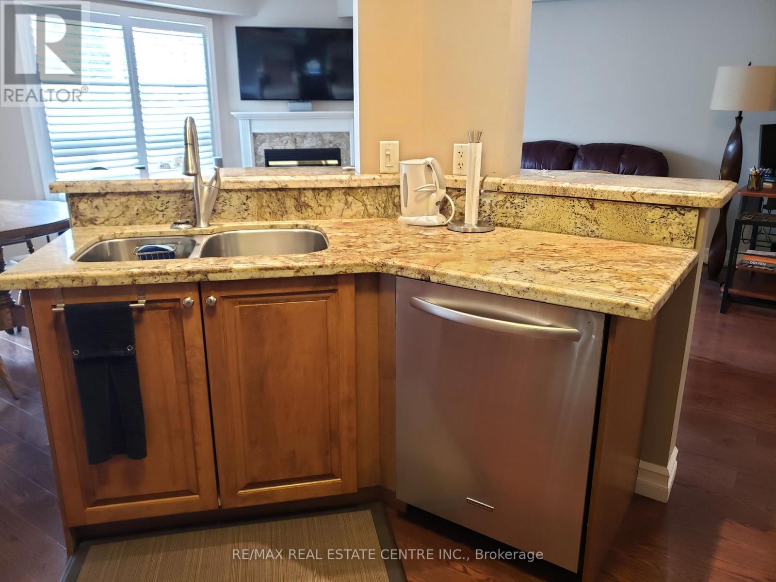 10 - 130 Robert Street, Milton, Ontario  L9T 6E3 - Photo 13 - W12759928