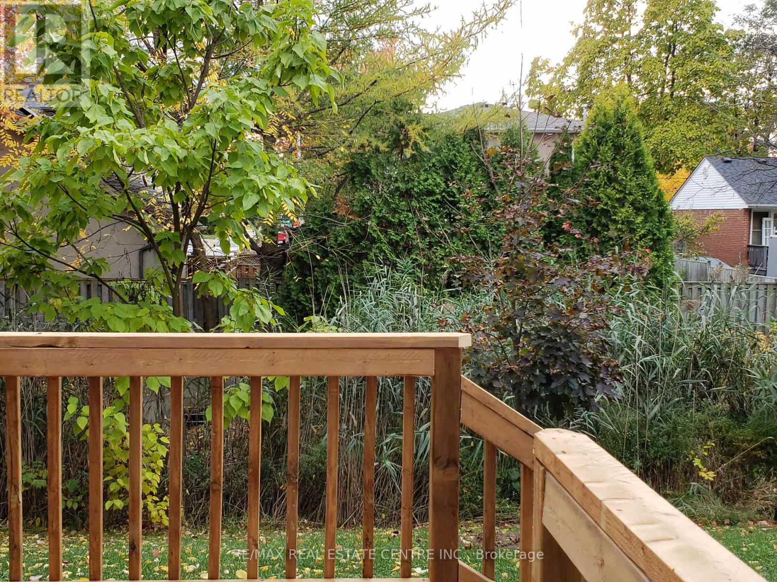 10 - 130 Robert Street, Milton, Ontario  L9T 6E3 - Photo 4 - W12759928