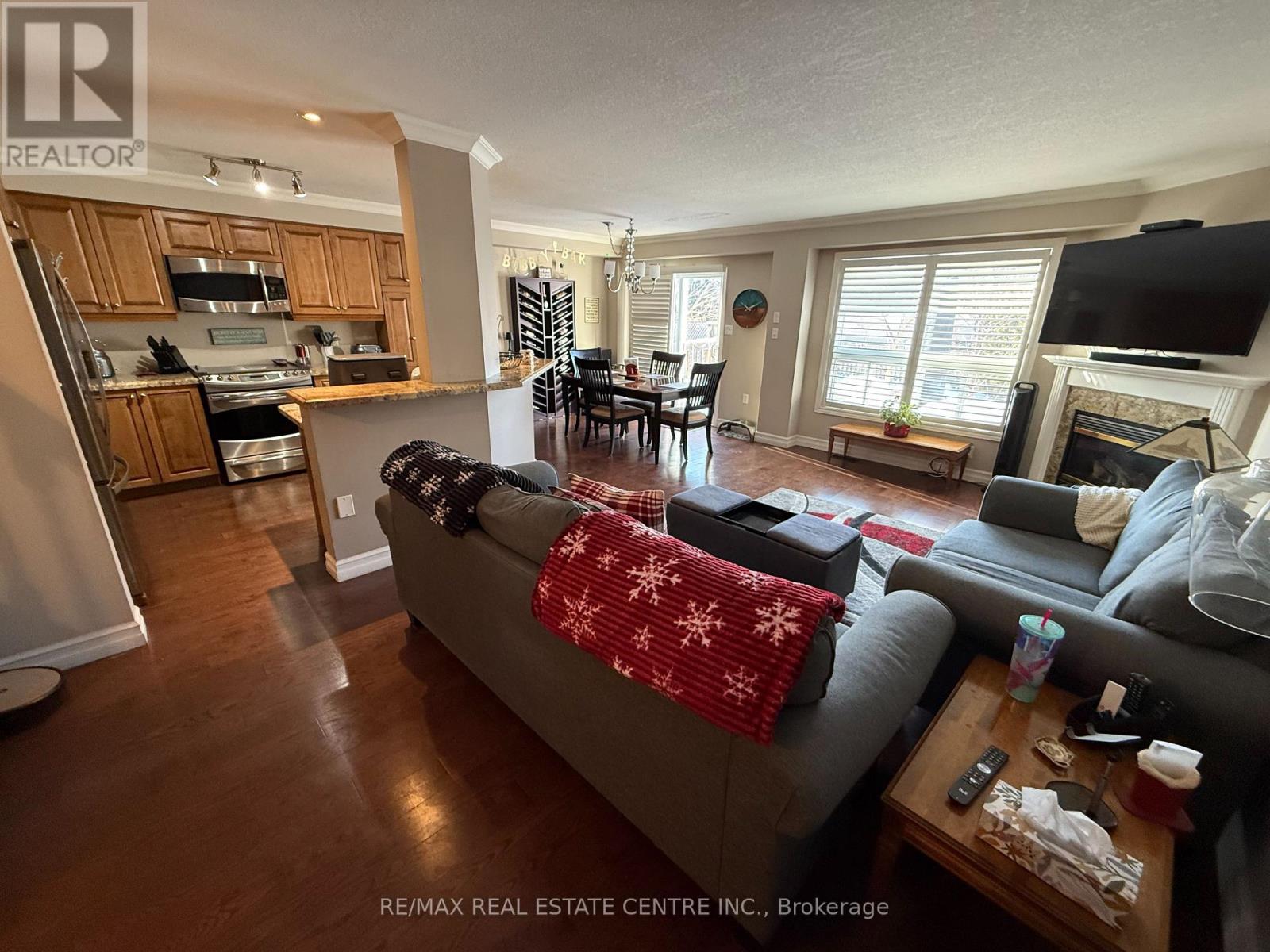 10 - 130 Robert Street, Milton, Ontario  L9T 6E3 - Photo 6 - W12759928