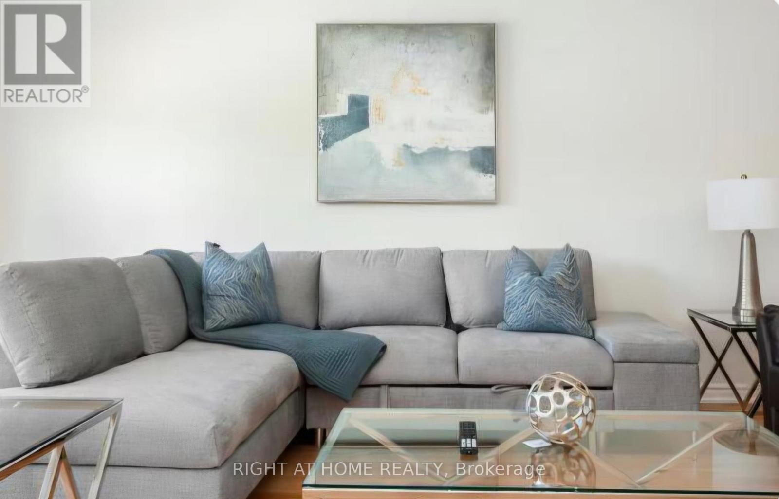 2078 Fairmont Common, Burlington, Ontario  L7P 0V8 - Photo 5 - W12759932