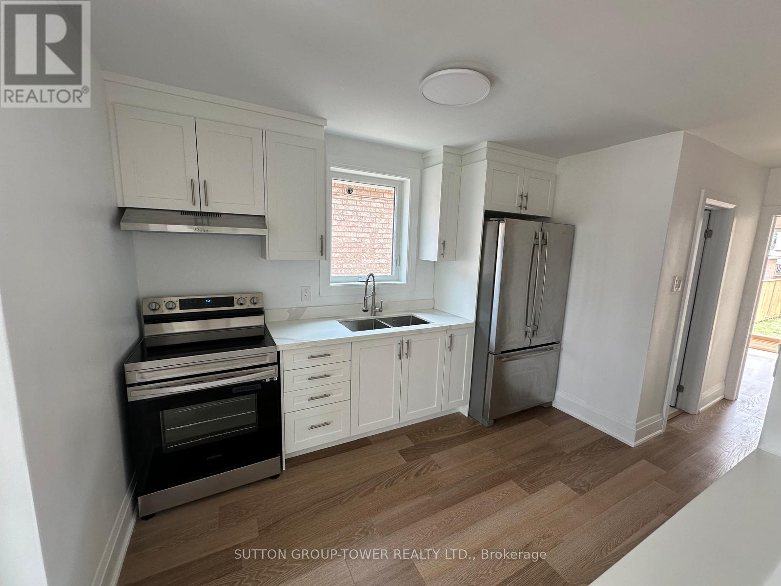 181 Bowie Avenue, Toronto, Ontario  M6E 2R5 - Photo 4 - W12759940