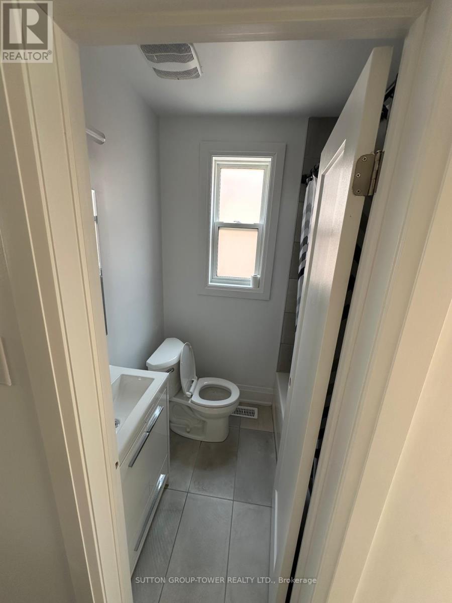 181 Bowie Avenue, Toronto, Ontario  M6E 2R5 - Photo 6 - W12759940