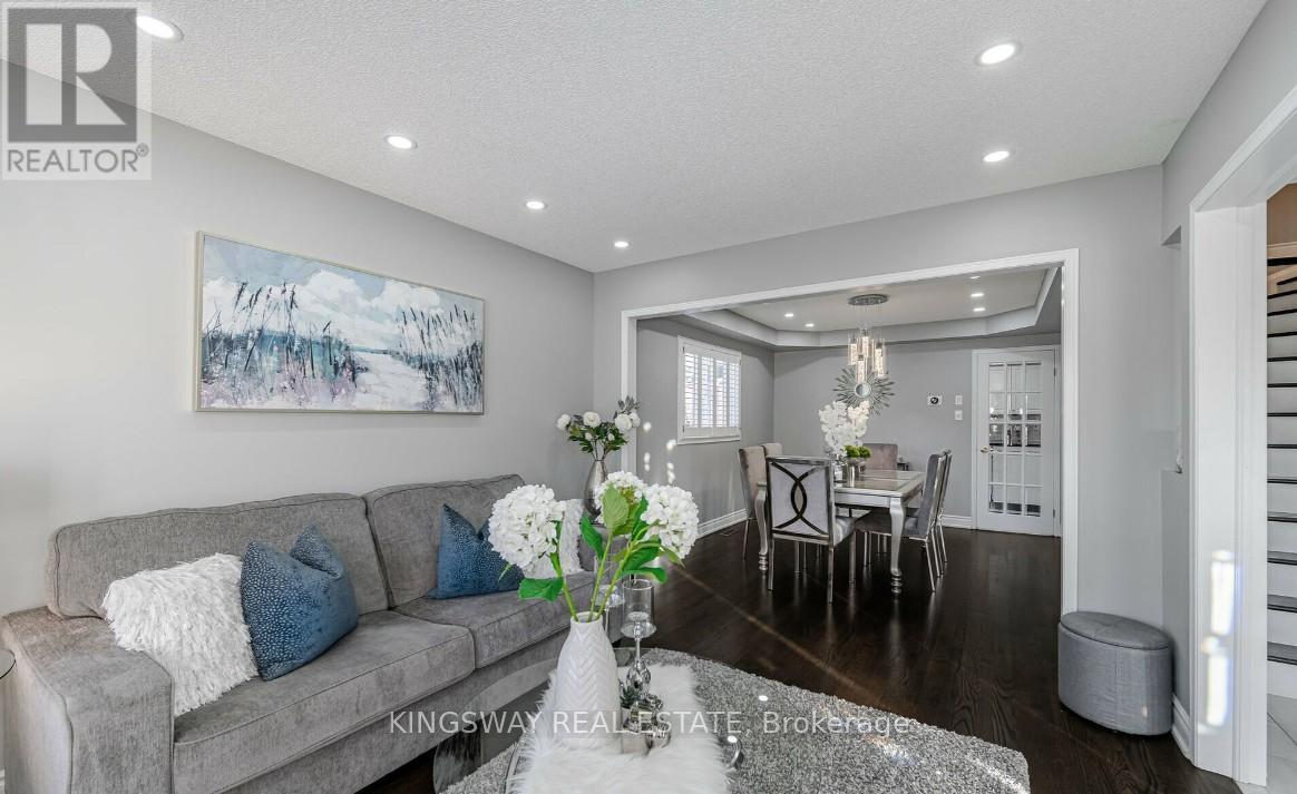 5103 Silverwater Mill Crescent, Mississauga, Ontario  L5V 2B2 - Photo 3 - W12759952