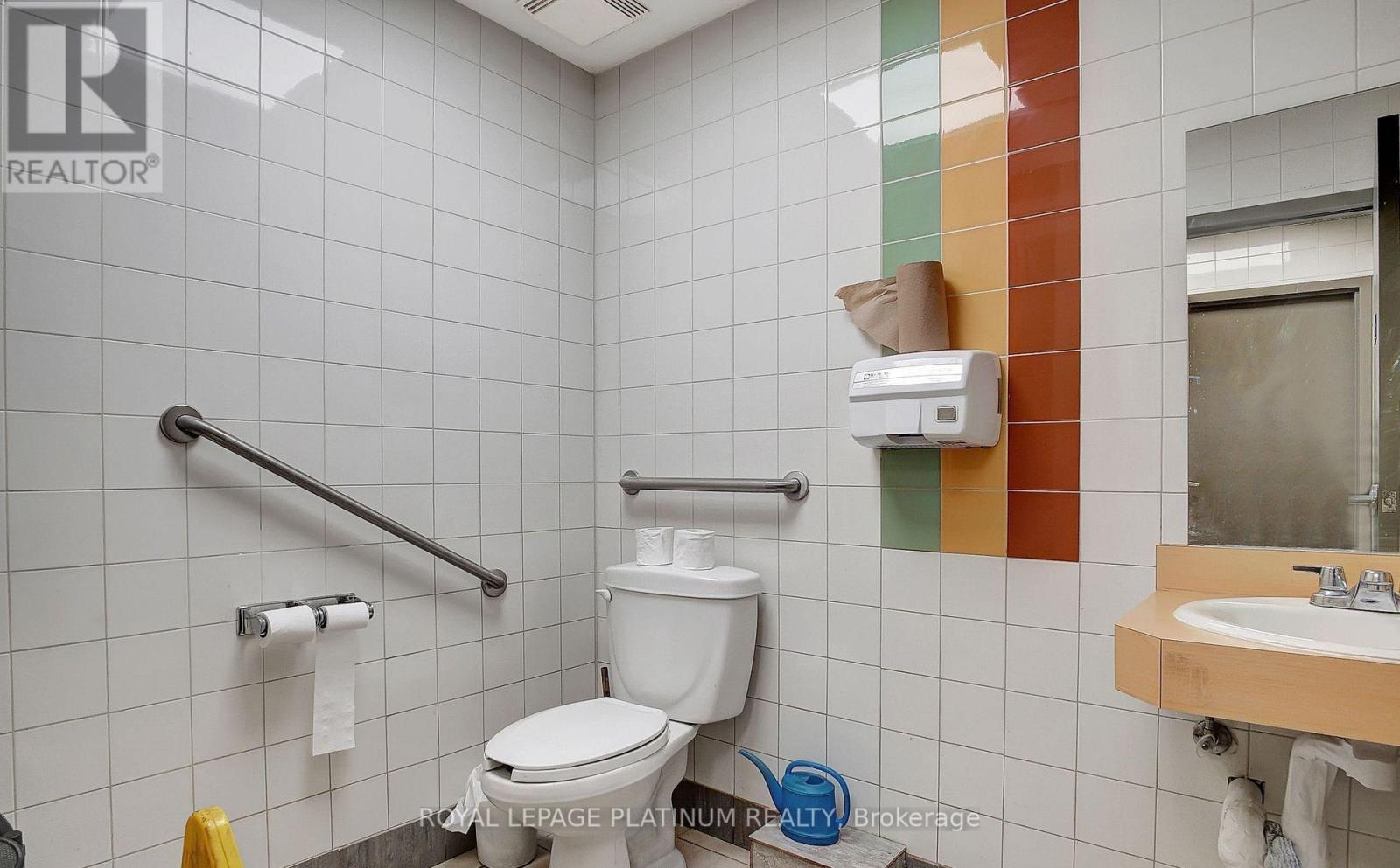 D - 645 Laurelwood Drive, Waterloo, Ontario  N2V 2W9 - Photo 15 - X12759918