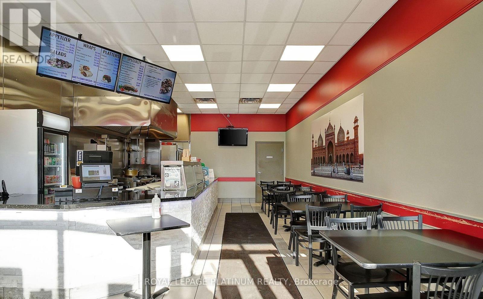 D - 645 Laurelwood Drive, Waterloo, Ontario  N2V 2W9 - Photo 7 - X12759918