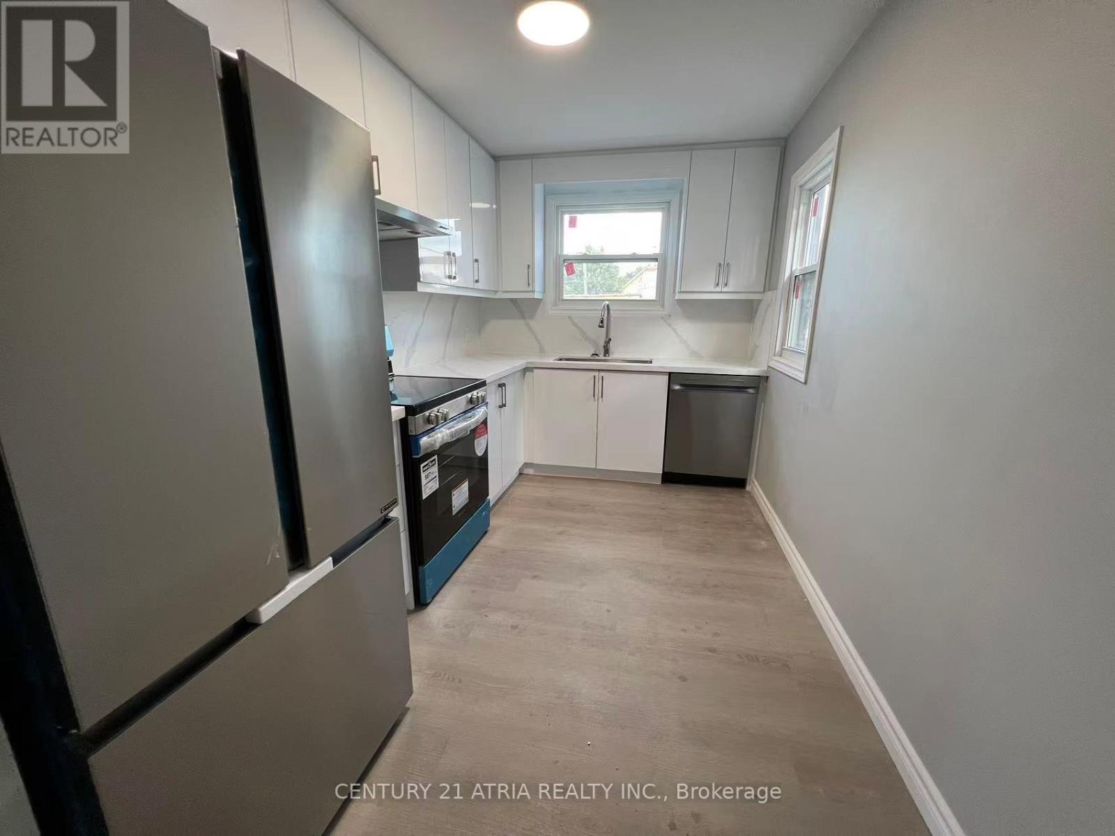 Upper - 757 Lock Street, Peterborough, Ontario  K9J 2Z3 - Photo 2 - X12759948